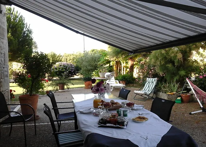 Les Roses Trémières