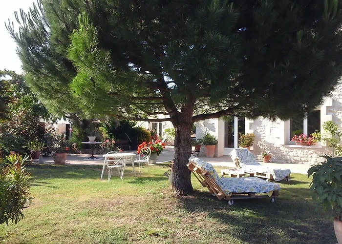 Couette-café Les Roses Trémières